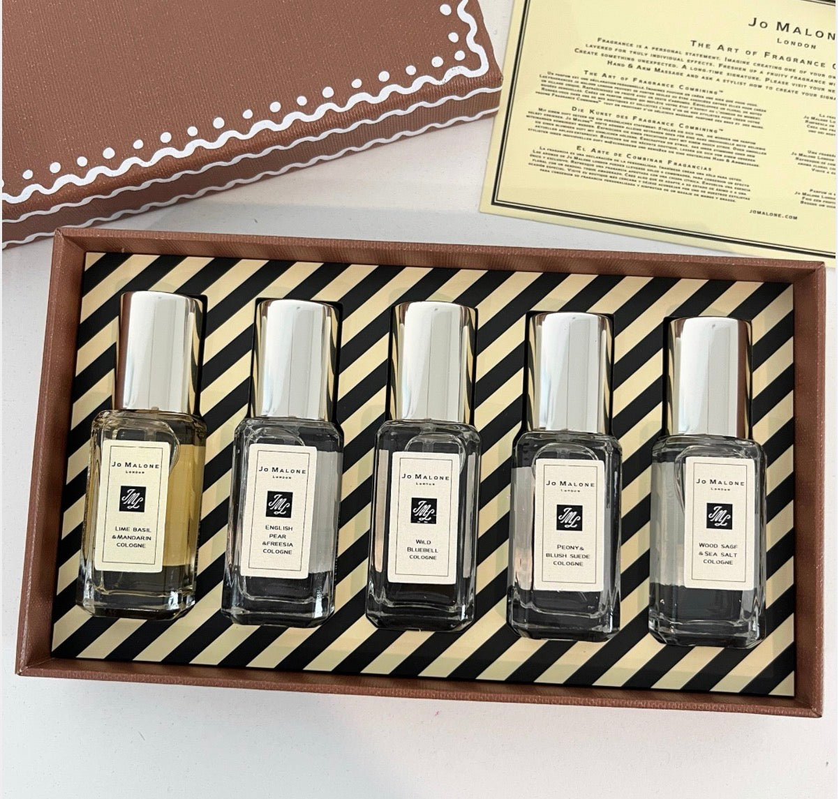 JO MALONE COLOGNE
COLLECTION BROWN BOX SET (5X9ML) WITH PAPER BAG &
RIBBON