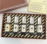JO MALONE COLOGNE
COLLECTION BROWN BOX SET (5X9ML) WITH PAPER BAG &
RIBBON