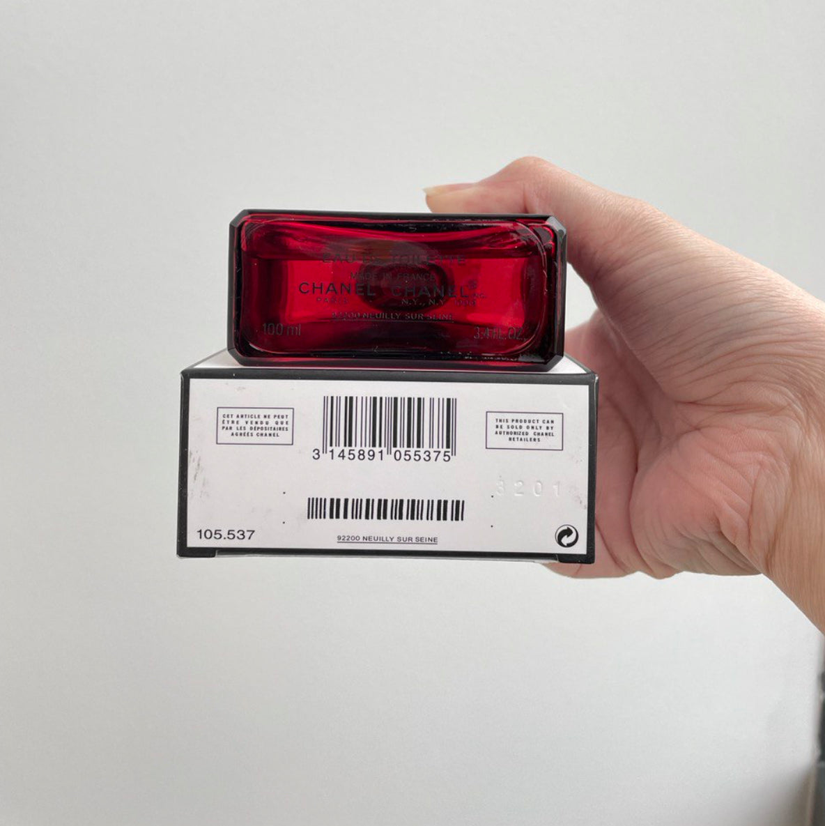 Chanel No.5 L’Eau Red Edition Eau De Toilette 100ml – 100% Authentic | Women Perfume